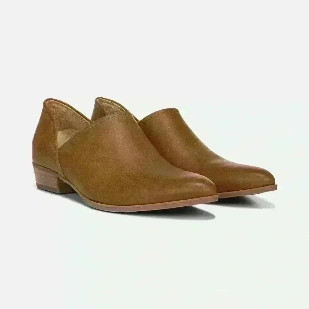 Naturalizer Carlyn Tan Slip-On Pointed Toe Bootie Size 9 Wide